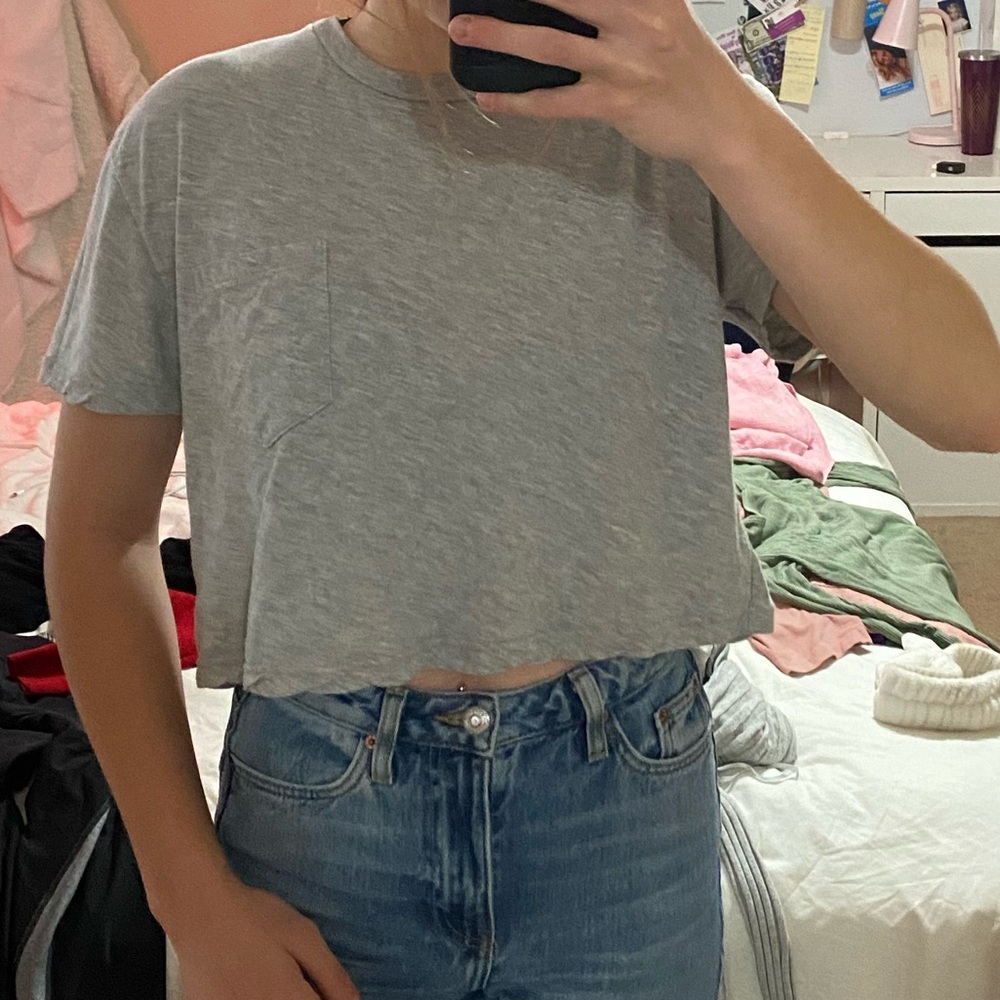 BRANDY MELVILLE SHIRT